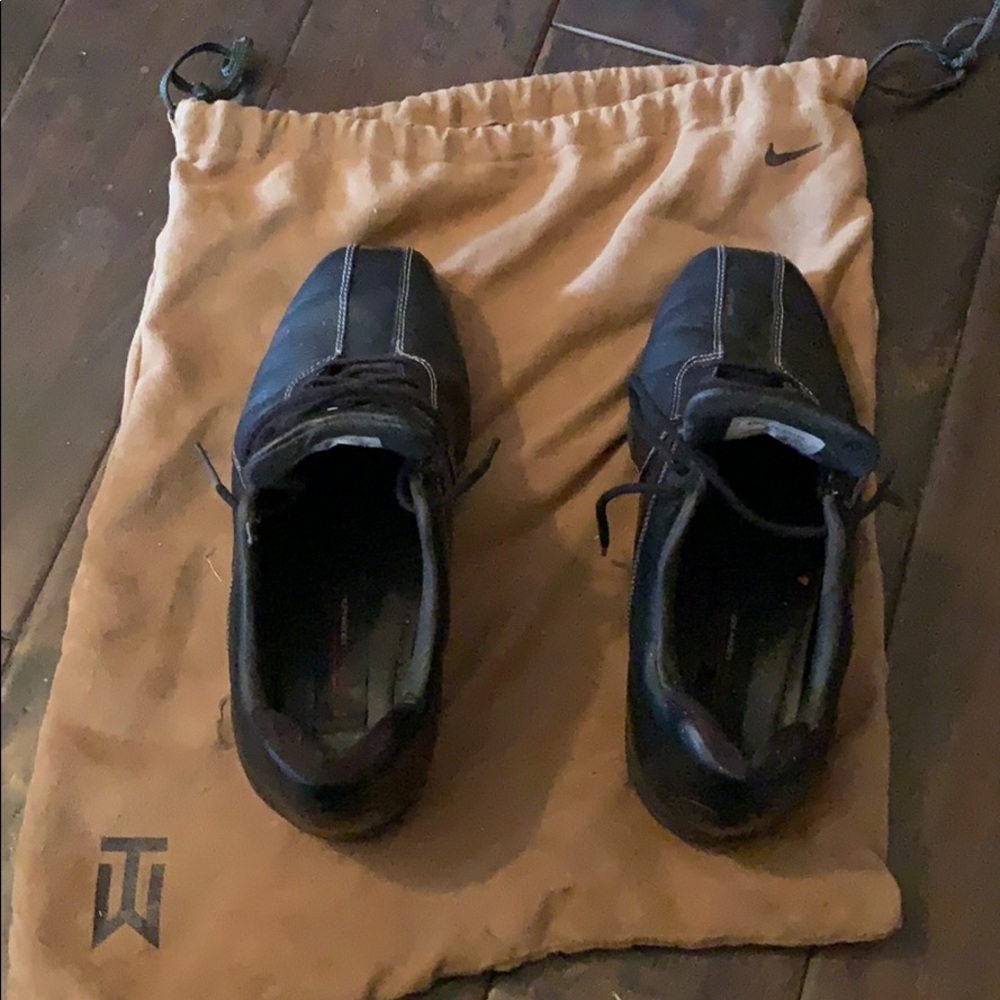 Nike Tiger Woods golf shoes all most brand new